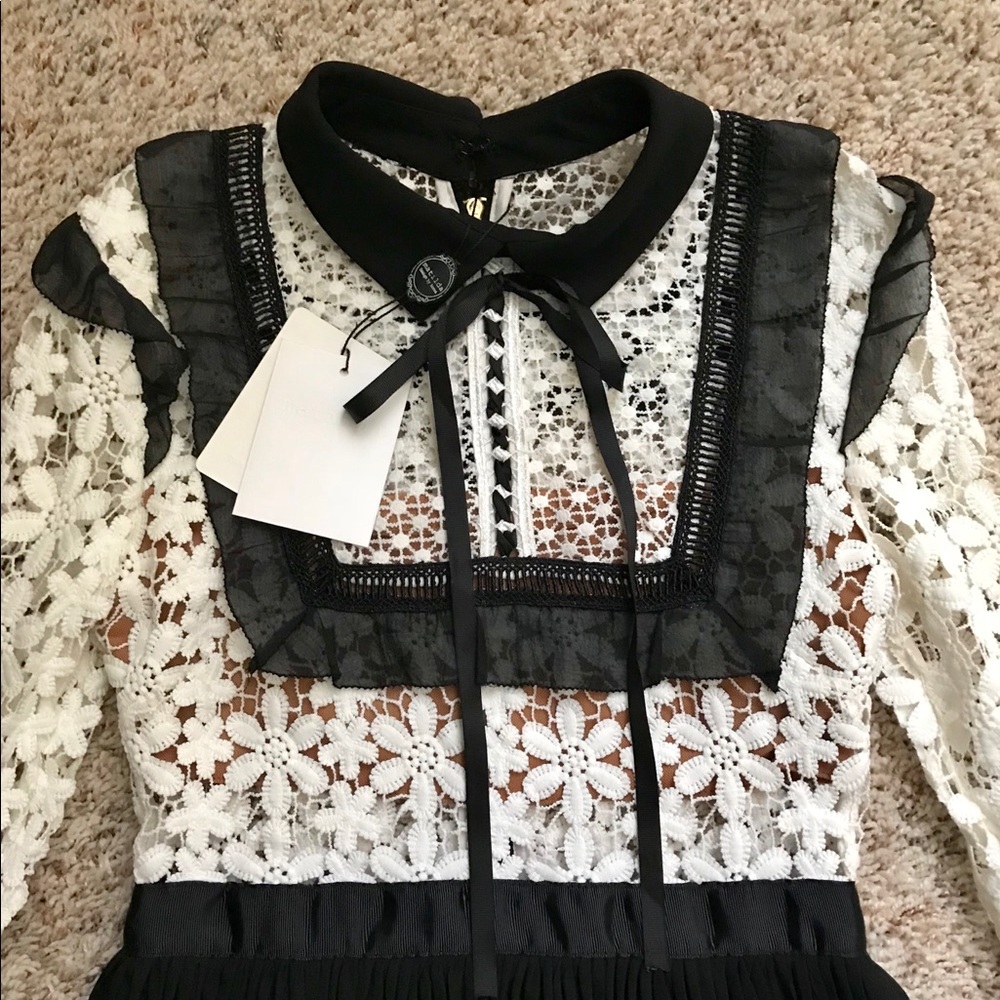 Korean dress - Picture 3 of 4